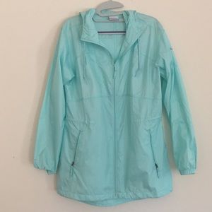 Columbia wind breaker